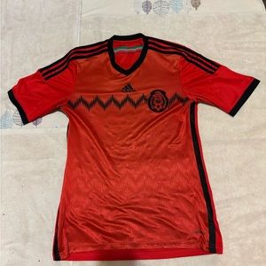 Soccer jersey soccer jersey incredible look and design Mexico size L